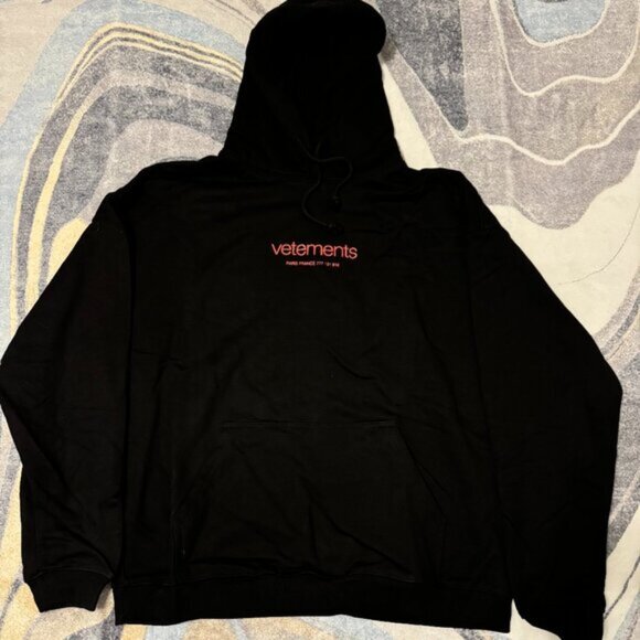 Vetements Other - VETEMENTS Black Paris Hoodie Pullover Mens Size Large